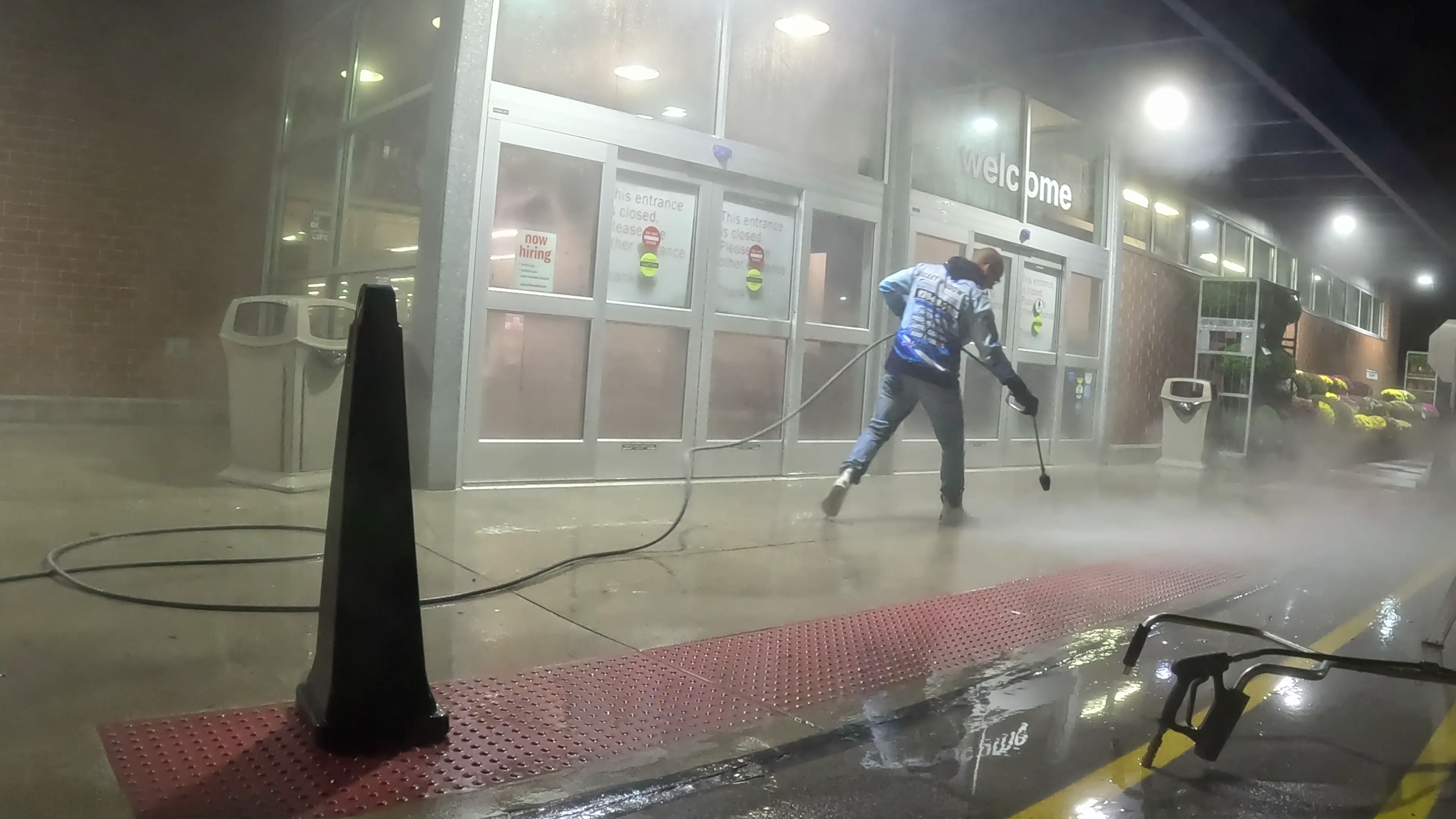 Commercial storefront concrete cleaning